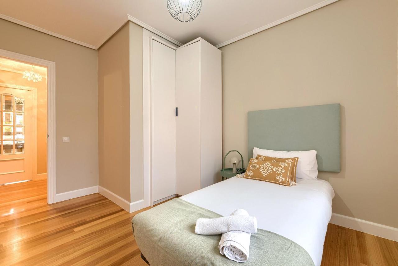 Vivienda Turistica Reformada En Zona Residencial Con Garaje Y Wifi Apartment Bilbao Exterior photo