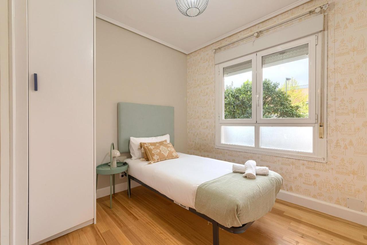 Vivienda Turistica Reformada En Zona Residencial Con Garaje Y Wifi Apartment Bilbao Exterior photo